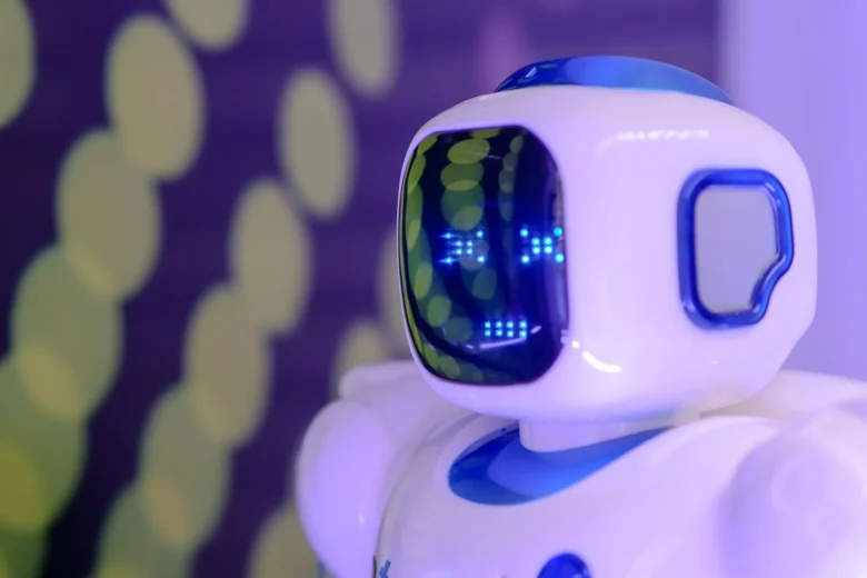 Blue AI robot symbolizing cloud GPU capacity and compute infrastructure
